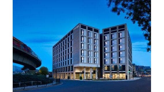 1  night in  Courtyard by Marriott Hotel London City Hotel
